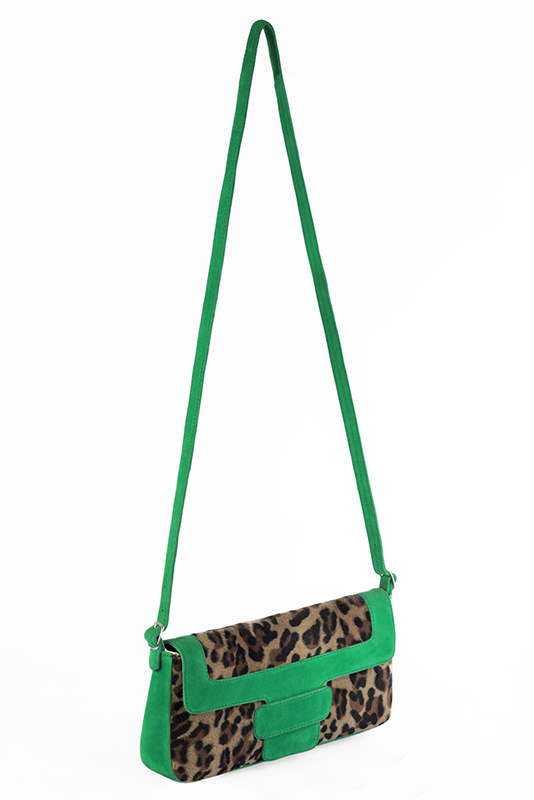 Safari black and emerald green women's dress handbag, matching pumps and belts. Worn view - Florence KOOIJMAN